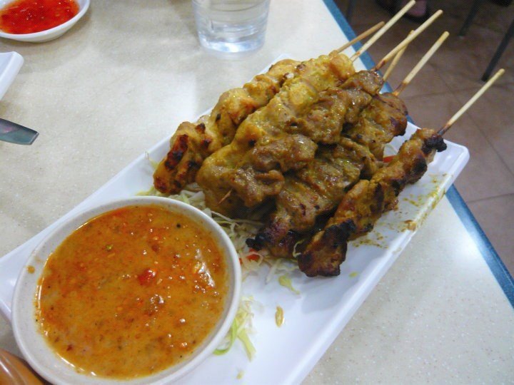 skewered meat with satay sauce