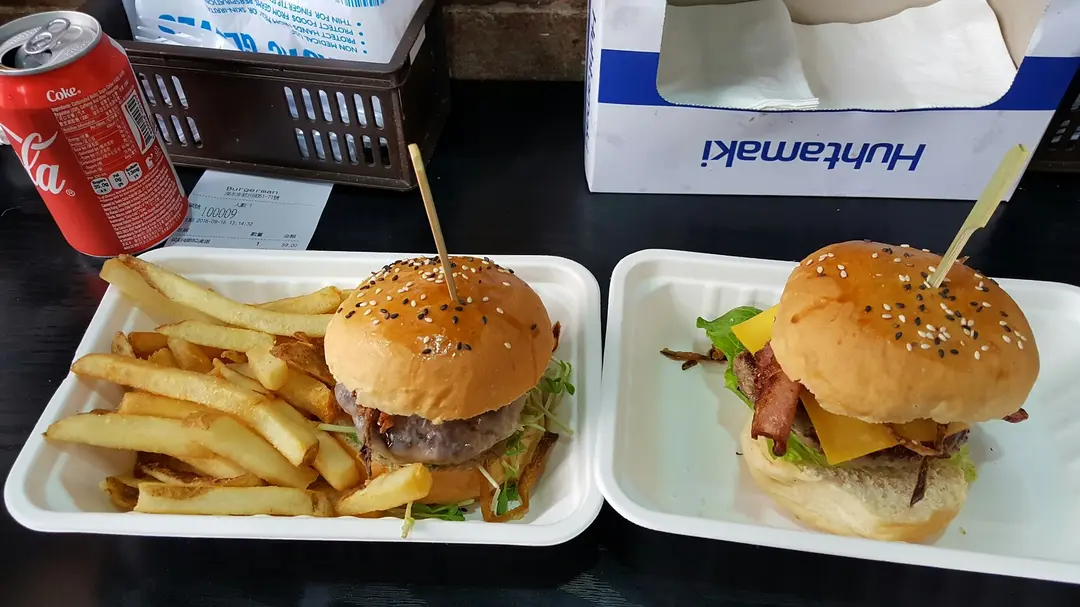 wagyu burger with fries