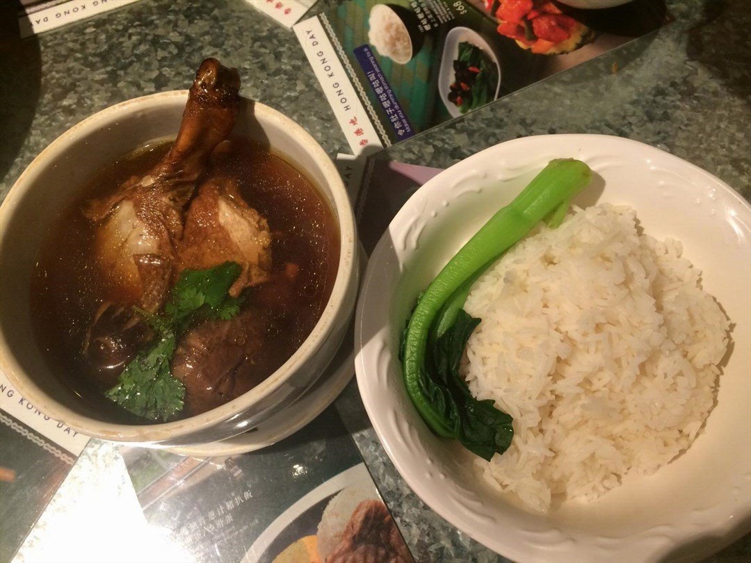 消暑鸭腿汤饭