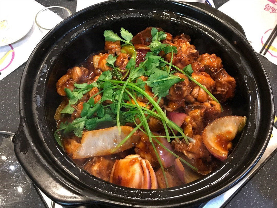 一品鸡煲火锅的食记 香港荃湾的港式火锅中菜馆