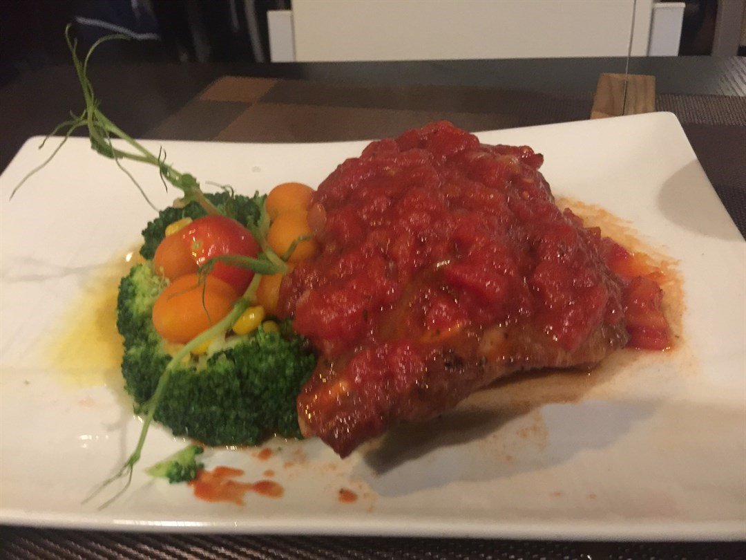 braised pork spare ribs with homemade sauce