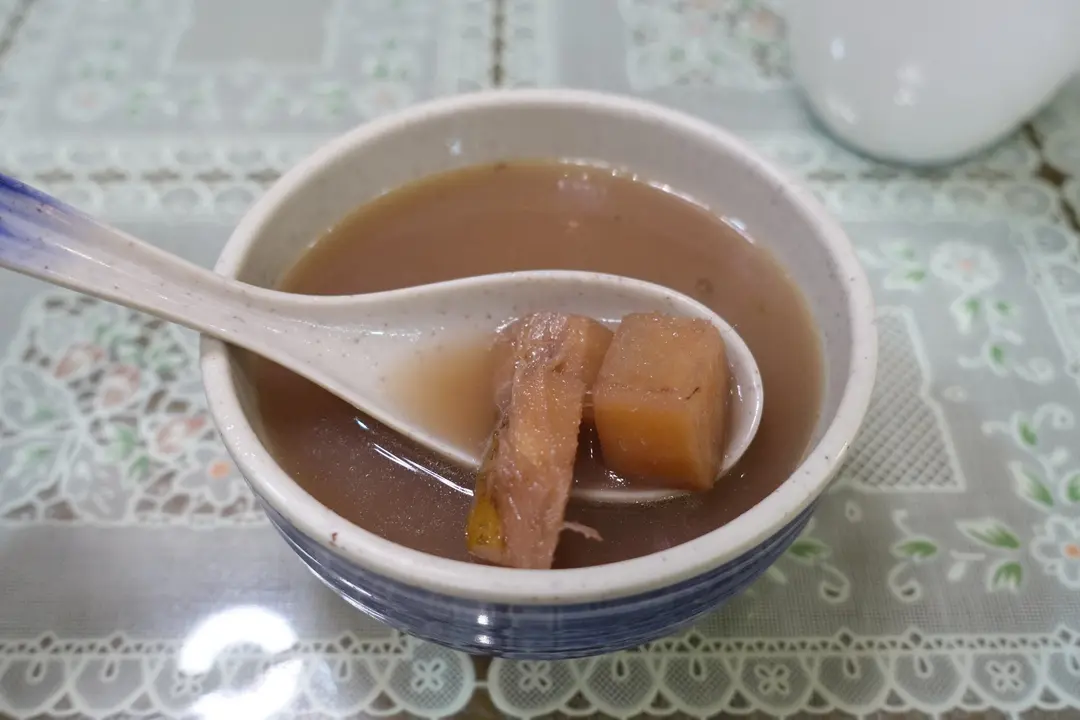 沙葛赤小豆猪骨汤
