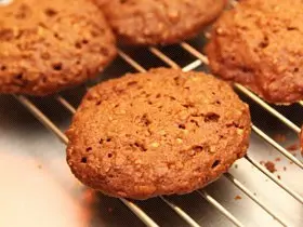 夏日甜品大变法1──乐家杏仁糖曲奇