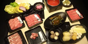 升級版一人火鍋！30款湯底、龍蝦和牛鮑魚樣樣有（有片）