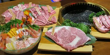 铜锣湾烧肉店2、3月限定    任食日本A4黑毛和牛及烧蚝 (有片)