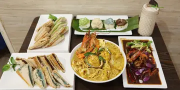 鲜鲍鱼珍宝喇沙、四色手工咖央多士 西环正宗娘惹菜荃湾重开(有片)