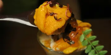 铜锣湾新开日式居酒屋   期间限定足料海胆杯+白松露寿司