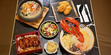 湾仔新开浓厚鲷鱼汤乌冬  每日鲜熬浓汤  配原只龙虾/广岛蚝/蒲烧鲷鱼（有片）