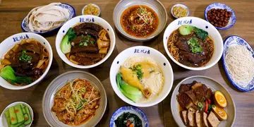 台灣新竹市段純貞牛肉麵抵港 招牌紅燒腱心牛肉麵 23種藥材及香料熬製牛骨湯(有片)