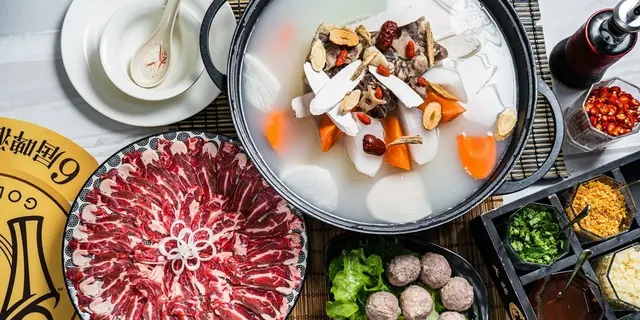 晚巿重開 圍爐吃鍋嘆手切牛