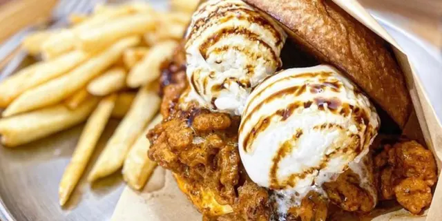 4大创意/手工汉堡店推介 炸鸡雪糕汉堡、超巨型芝士裙子汉堡