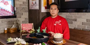 【專訪】港式火鍋店  文火熬製靚湯加創意配料  最狂熱客人獨自凌晨一點打邊爐！
