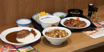 人气日本牛丼店插旗佐敦 香港升级做100%牛肉汉堡扒