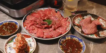奈良肌肉主题烧肉店登陆中环 宫崎黑毛和牛‧名物混合烧集多种部位