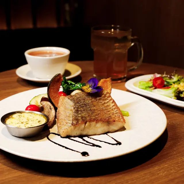 Healthy and delicious in ELEMENTS