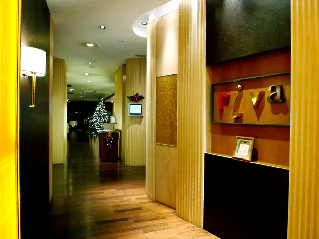 RIVA 餐廳及露天平台