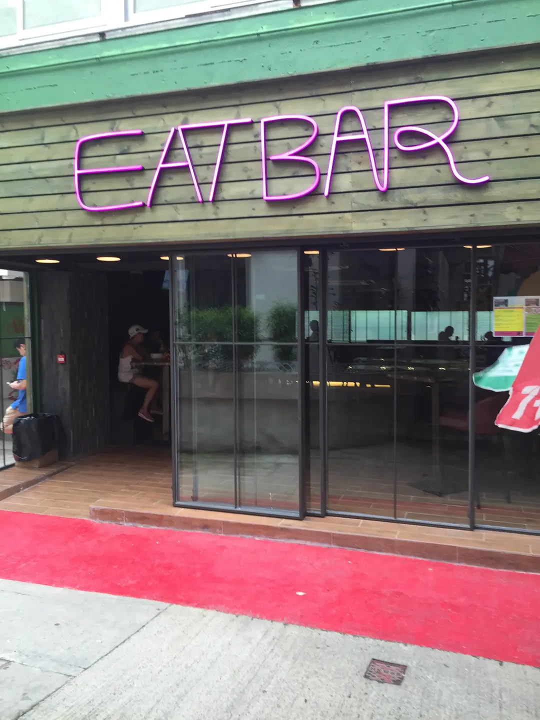 Eat Bar