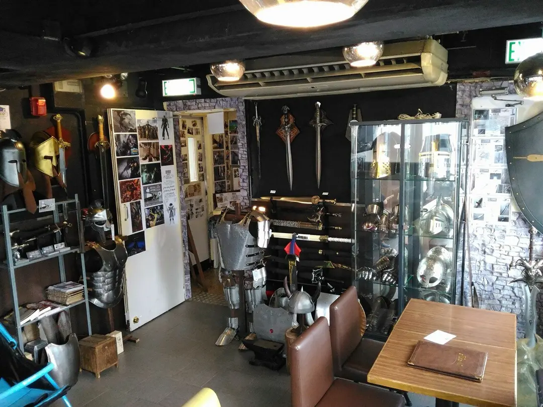 Medieval Weapon Cafe
