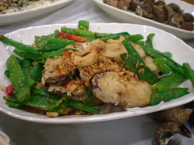避風塘茄子腰果