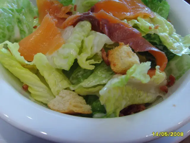 加十元的迷你凱撒沙律