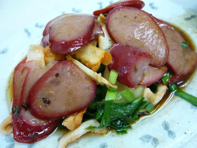 鹵水墨魚拼香腸