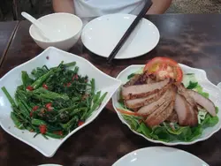 泰式通菜 + 炭燒豬頸肉
