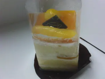 正,至尊芒果蛋糕,软绵绵,唔错.