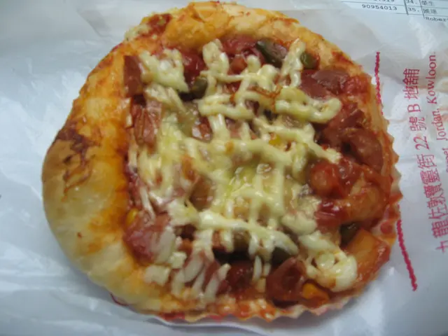 小型Pizza, 料十足, 包身好柔軟, 又熱, 好味