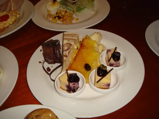 藍莓芝士蛋糕,雲石cheesecake,麵包布丁,朱古力蛋糕...