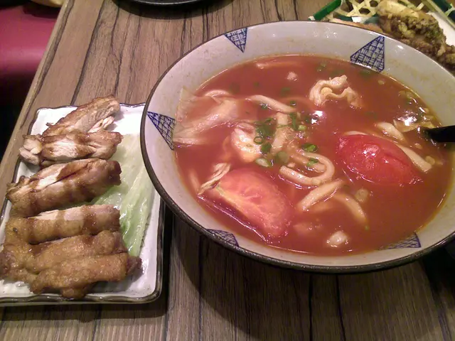 雞扒蕃茄湯烏冬