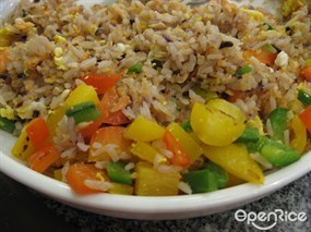 鱒魚炒飯 - 沙田的菓一道健康餐廳
