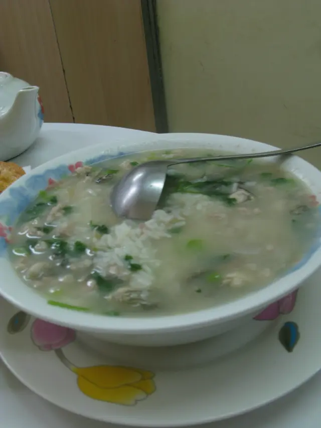 方魚肉碎蠔仔粥