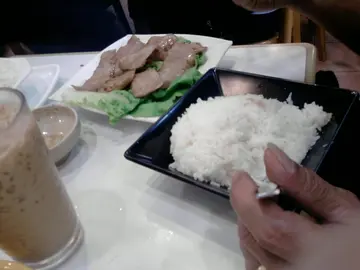 秘制猪颈肉饭