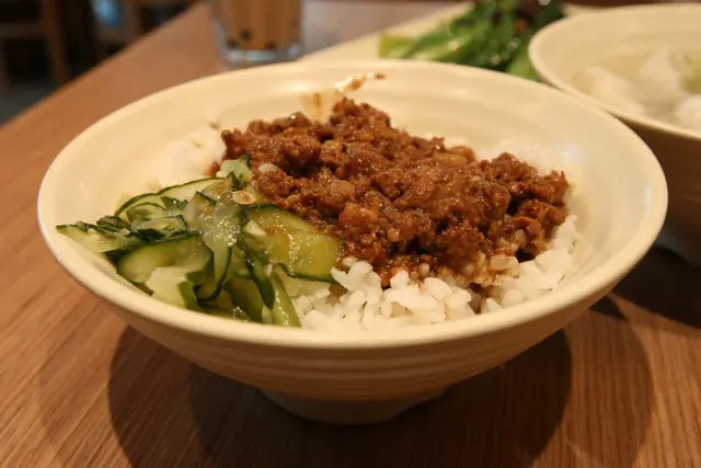 魯肉飯