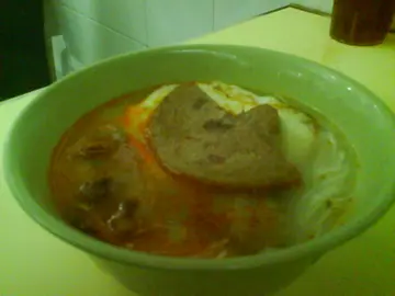 肉丁+蛋+餐肉既米粉