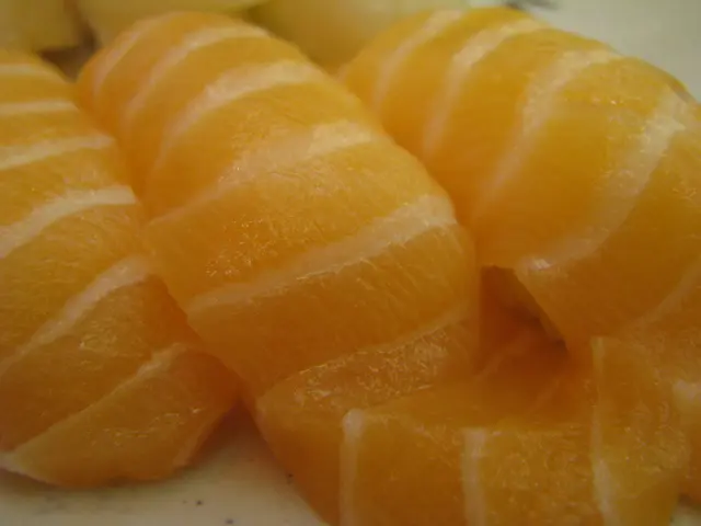 堂食＄10/3三文魚壽司（他最愛）