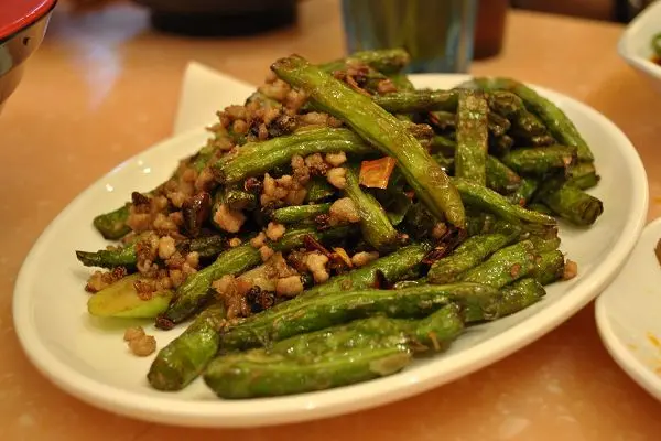 家鄉豆角炒肉末