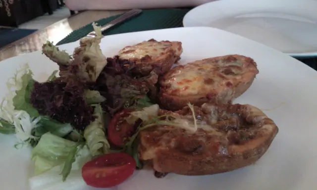 芝士肉醬焗薯皮