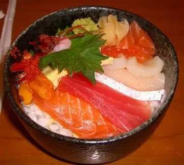 什錦魚生飯~大碗又抵食