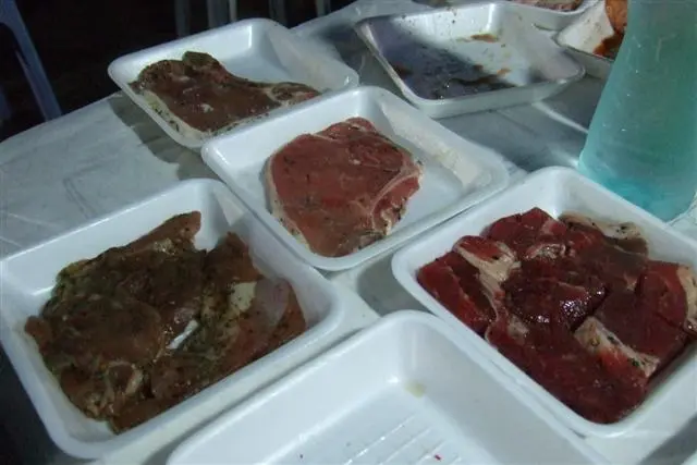 一盒盒獨立包裝既食物