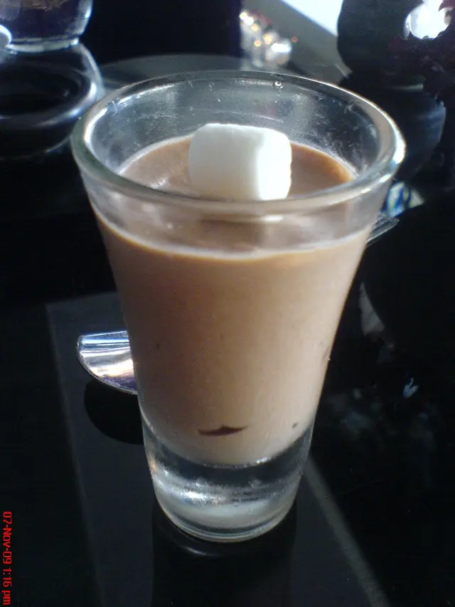 這是一個值得一讚的餐甜品---朱古力慕士