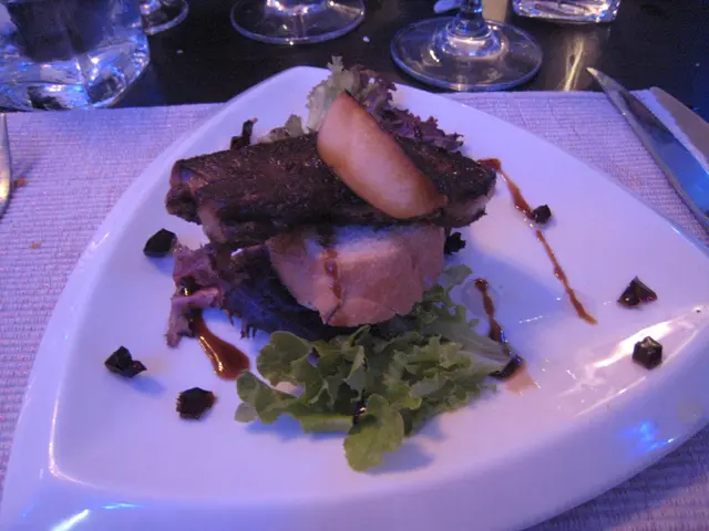 香煎鵝肝伴蘋果黑醋啫喱