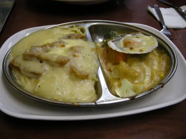 焗豬扒意粉及焗蔬菜