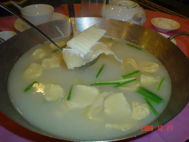 鯊魚骨湯底味濃, 正!