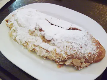 Almond Croissant 