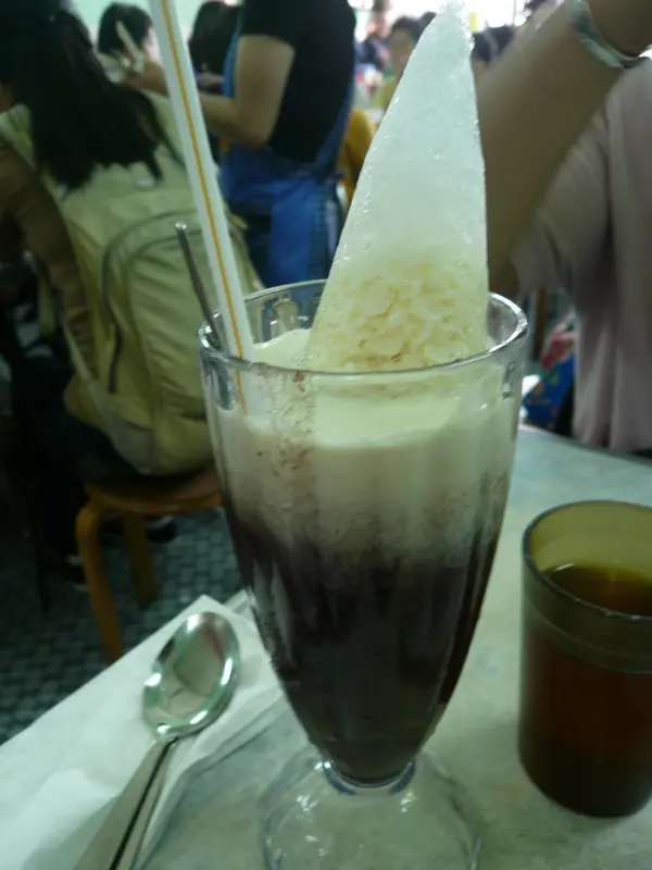 聞名的港式紅豆冰