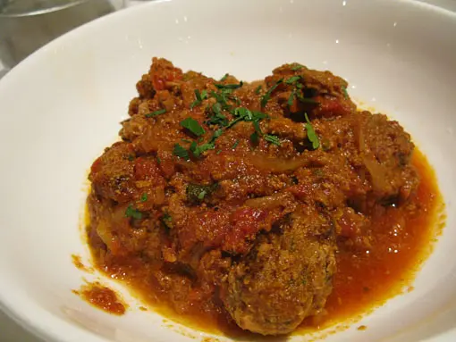 辣茄醬燴肉丸