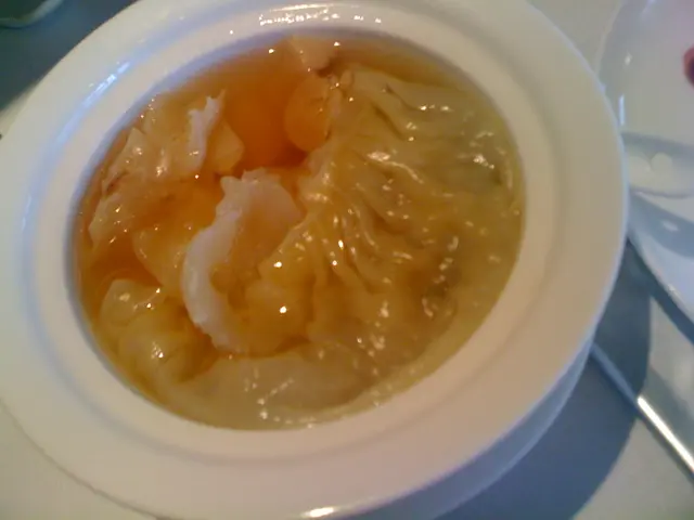 花膠瑤柱灌湯餃