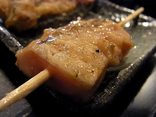 豚肉串竟然係生嘅都照俾客