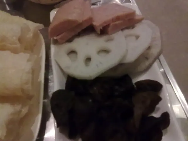 蓮藕同秋耳都好好味尤其秋耳入味後變得好嫩滑!